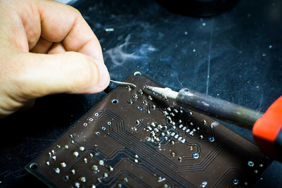 reparation af printkort i en pc
